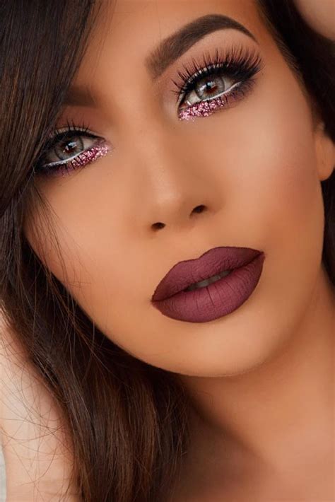 For example, you can be more dramatic with your eye makeup when you are wearing dark colors and heavy fabrics. . Winter makeup look chi cara makeup